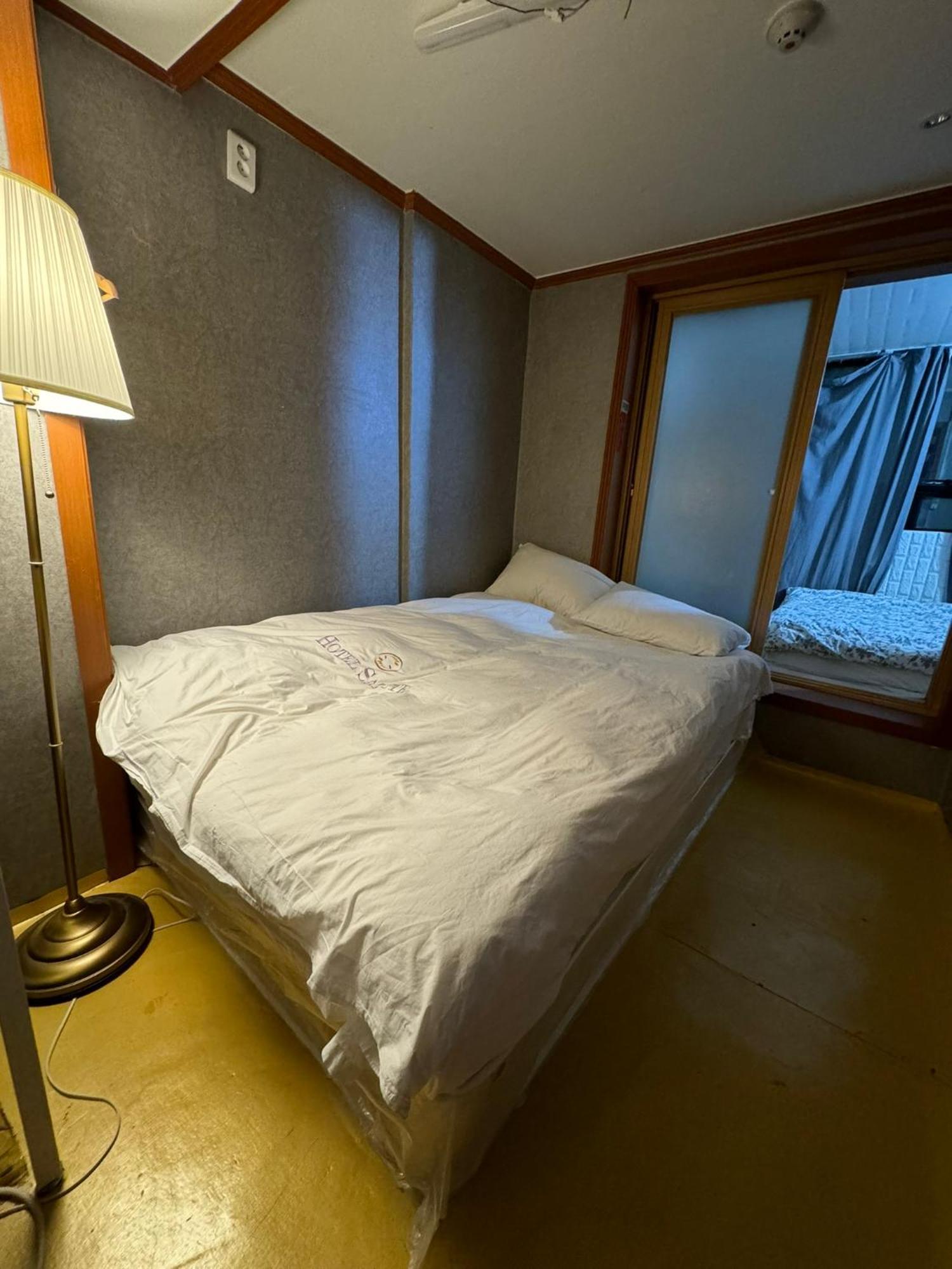 G Mini Hotel Dongdaemun Сеул Экстерьер фото